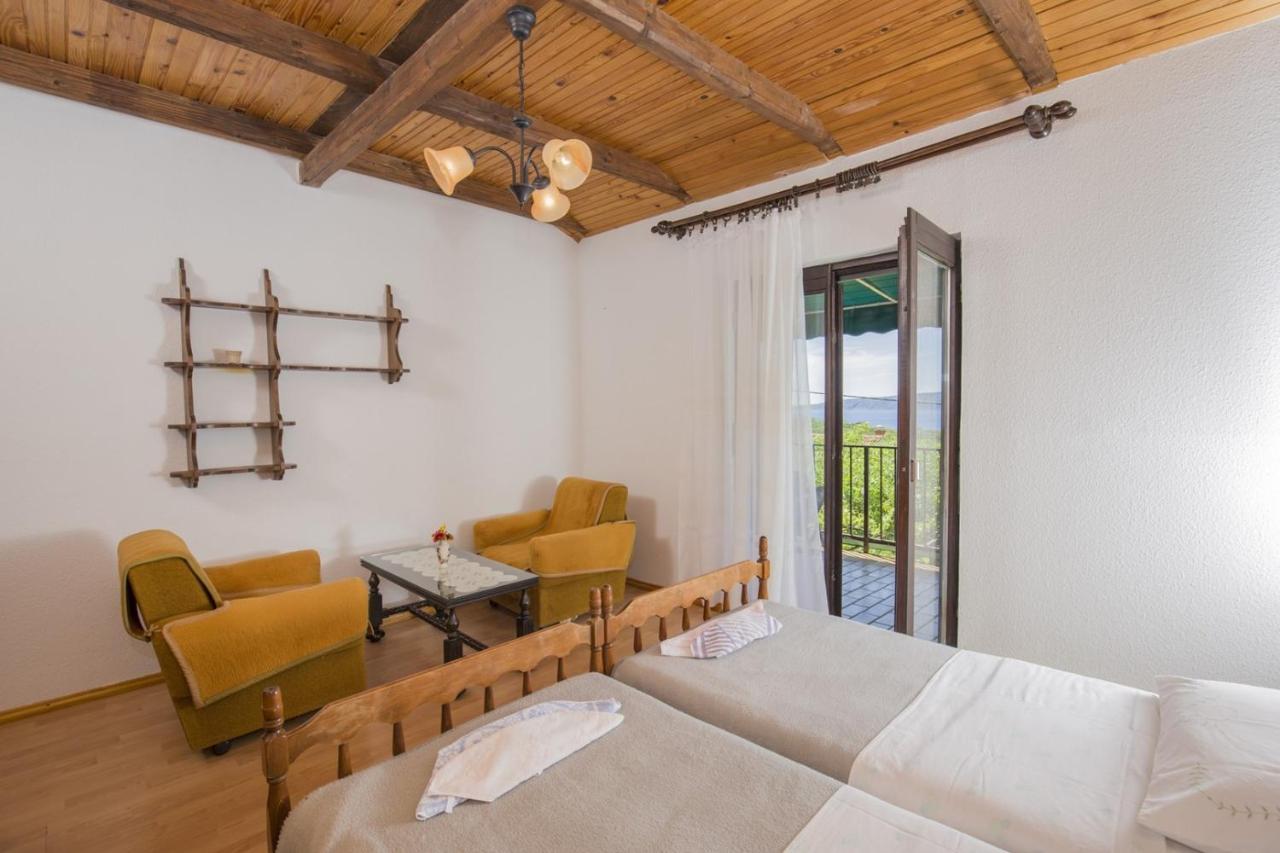 Apartment Vili Pinezići Buitenkant foto